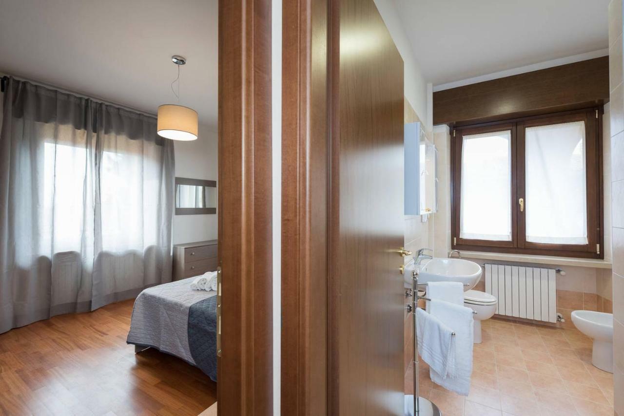 Ferienwohnung Ortaglia A3 Torri Del Benaco Exterior foto