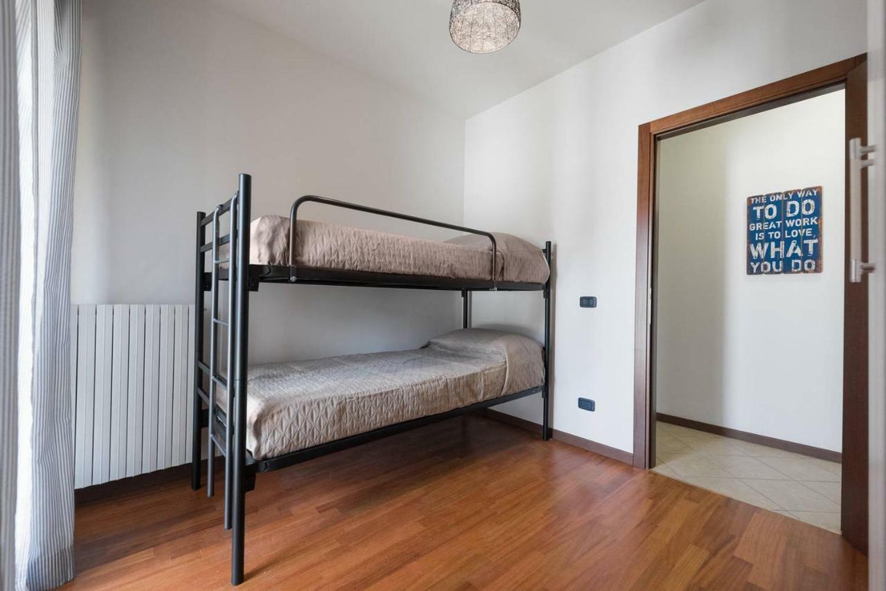 Ferienwohnung Ortaglia A3 Torri Del Benaco Exterior foto